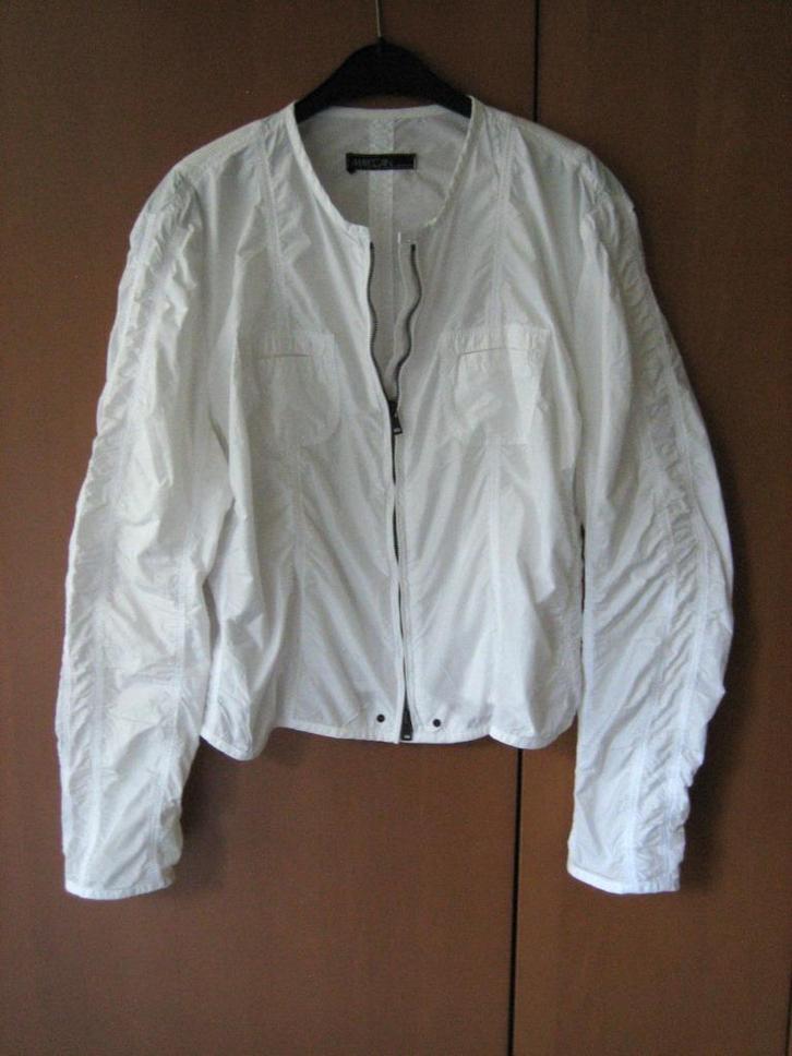 Sportief wit jasje met 2-way zipp MARCCAIN 42 snazzeys, Kleding | Dames, Jasjes, Kostuums en Pakken, Zo goed als nieuw, Jasje