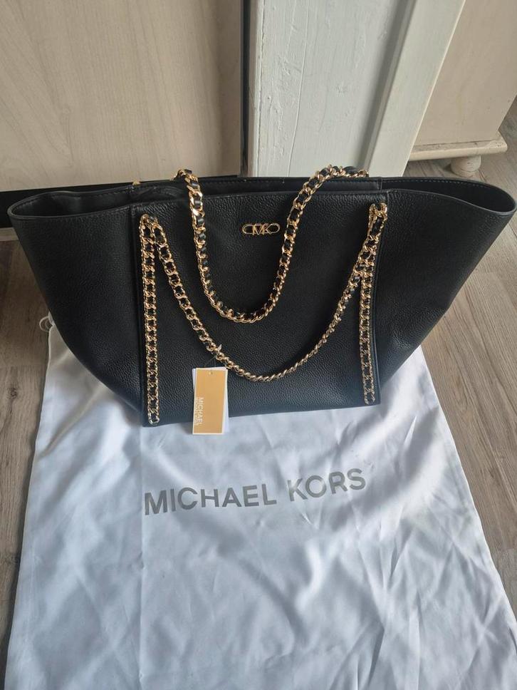 Michael Kors Zwarte Shopper met Gouden Details, Sieraden, Tassen en Uiterlijk, Tassen | Damestassen, Zo goed als nieuw, Shopper
