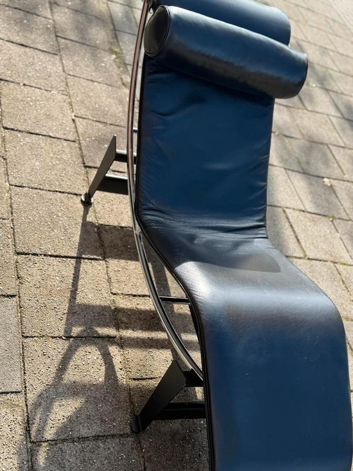 Corbusier Chaise Longue Replica - Zwart, Huis en Inrichting, Fauteuils, Gebruikt, Leer, 75 tot 100 cm, 150 cm of meer, Ophalen