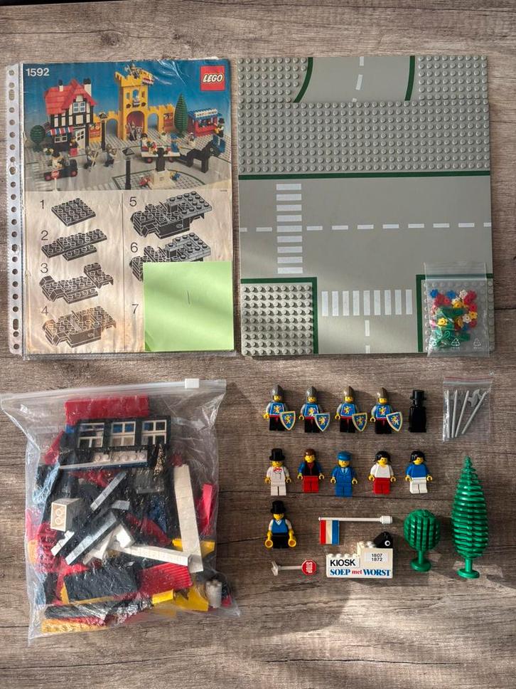 Lego castle/town 1592 - compleet met boekje en doos (11x), Kinderen en Baby's, Speelgoed | Duplo en Lego, Zo goed als nieuw, Ophalen of Verzenden