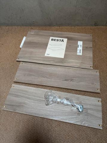 3 IKEA Besta Planken - Nieuw/Zo goed als nieuw - afbeelding 1