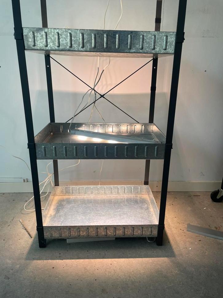 Ikea Krydda  Vaxer Kwekkas met verlichting, Tuin en Terras, Kweekspullen, Zo goed als nieuw, Kweekbak, Ophalen of Verzenden