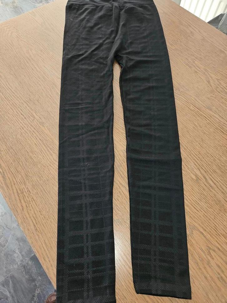 mooie legging maat XL  (z11, Kleding | Dames, Leggings, Maillots en Panty's, Zo goed als nieuw, Legging, Zwart, Ophalen of Verzenden