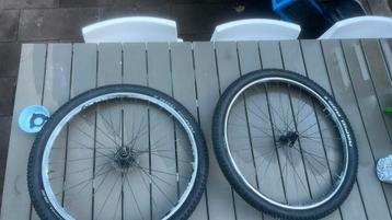 Mtb wielen 27,5 “ beschikbaar voor biedingen
