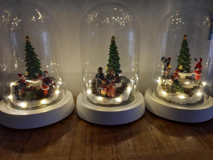 Partij kerst tafereel ronddraaiend met led verlichting, Diversen, Kerst, Nieuw, Ophalen