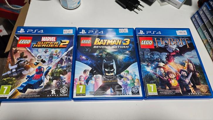 3 lego spellen ps4 - hobbit Batman 3 marvel super heroes 2, Spelcomputers en Games, Games | Sony PlayStation 4, Zo goed als nieuw