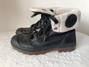 Stoere warme zwart leren sneakers / boots Palladium mt 38 beschikbaar voor biedingen