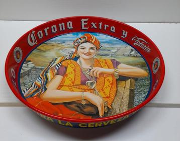 Corona Extra & Victoria Dienblad beschikbaar voor biedingen