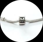 Pandora Alfabet  ' M ' Letter 790323 / retired, Sieraden, Tassen en Uiterlijk, Bedels, 1 bedel, Ophalen of Verzenden, Zilver, Pandora