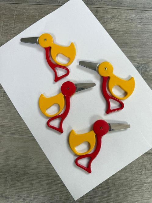 4 x Vintage jaren 70 / 80 kleuter schaar schaartje eend Duck, Diversen, Bureau-accessoires, Zo goed als nieuw, Ophalen of Verzenden