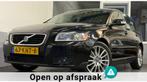Volvo V50 1.8 Sport|NAP|APK10-26|Facelift|Navi|Airco|17"LMV|, Auto's, Voorwielaandrijving, Gebruikt, Zwart, 4 cilinders