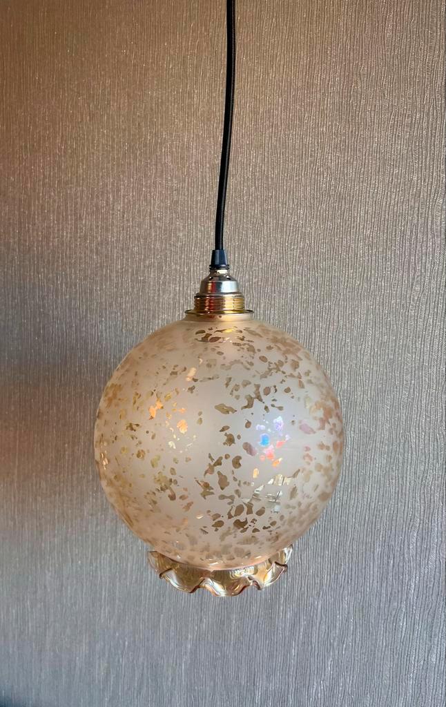 Glazen amberkleurige matte lampenkap met mooie glans., Antiek en Kunst, Antiek | Lampen, Ophalen of Verzenden