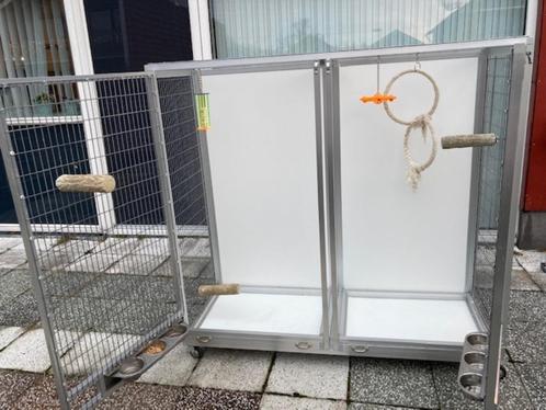 Ruime papegaaienkooi van RVS met tussenschuifdeur, Dieren en Toebehoren, Vogels | Hokken en Kooien, Zo goed als nieuw, Vogelkooi