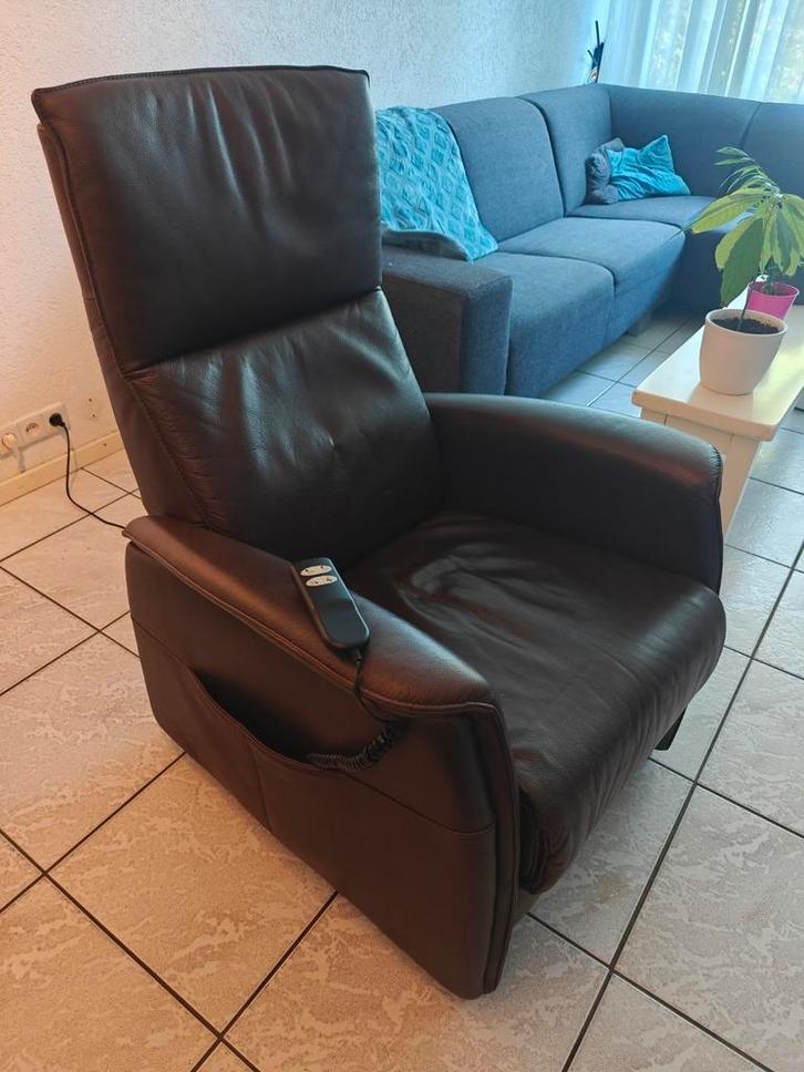 Sta op stoel elektrisch Ciar, Huis en Inrichting, Fauteuils, Gebruikt, 50 tot 75 cm, 75 tot 100 cm, Ophalen