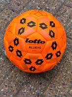 Oranje Voetbal met handtekeningen WK 1994, Sport en Fitness, Voetbal, Ophalen, Zo goed als nieuw, Bal