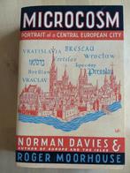 Davies en Moorhouse, Microcosm, Europa, Ophalen of Verzenden, Zo goed als nieuw, Meerdere auteurs