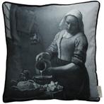 Kussen uitverkoop:Velvet sierkussen, HET MELKMEISJE, GREY, Huis en Inrichting, Woonaccessoires | Kussens, Zwart, Galvanibaan 14, 3439 MG Nieuwegein