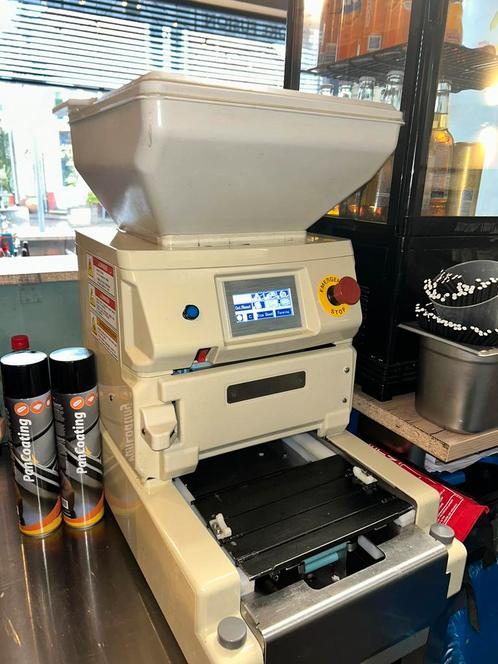 Suzumo sushi rol machine SVR-NXA, Huis en Inrichting, Keuken | Keukenbenodigdheden, Ophalen