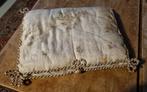 Brocante antieke lingerie hoes mooi geborduurd met bloemen, Ophalen of Verzenden