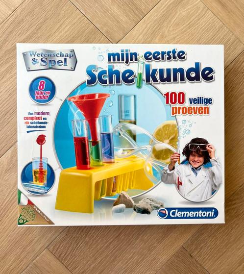 Clementoni, Mijn eerste scheikunde, z.g.a.n., Hobby en Vrije tijd, Gezelschapsspellen | Overige, Zo goed als nieuw, Een of twee spelers
