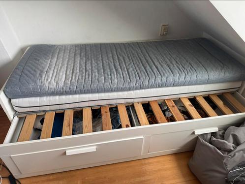 Handig uitschuifbaar Ikea Brimnes bed + lades matras 195x80, Huis en Inrichting, Slaapkamer | Bedden, Gebruikt, Eenpersoons, 90 cm