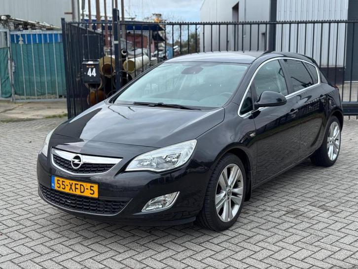 Opel Astra 1.6 Turbo Cosmo Clima Elektrische Ramen, Auto's, Opel, Bedrijf, Te koop, Astra, ABS, Airbags, Airconditioning, Boordcomputer