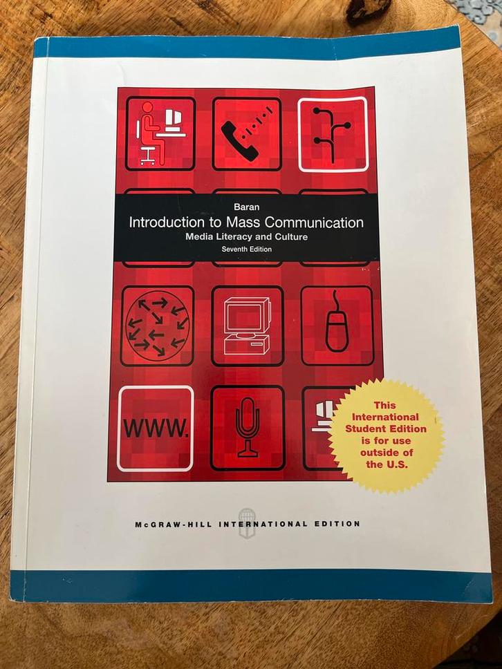 Introduction to Mass Communication - Baran 7th Edition, Boeken, Studieboeken en Cursussen, Gelezen, HBO, Gamma, Ophalen of Verzenden