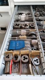 Diverse tappen en snijplaten BSW/BSPT/BSPP/PG/NPT, Ophalen of Verzenden, Gebruikt