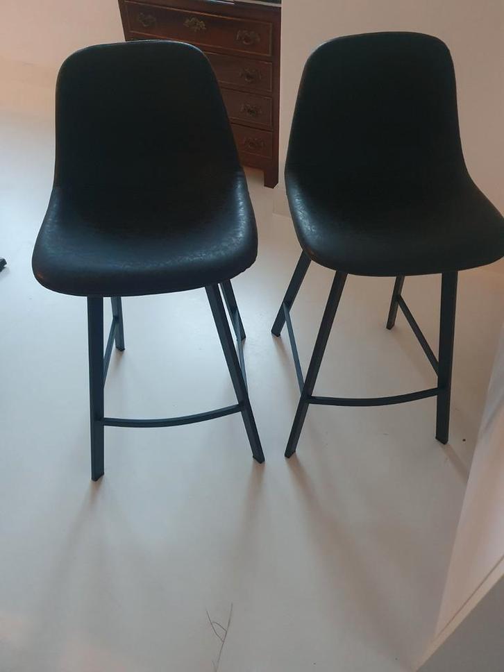 Krukken 2 stuks, Huis en Inrichting, Stoelen, Zo goed als nieuw, Twee, Kunststof, Ophalen