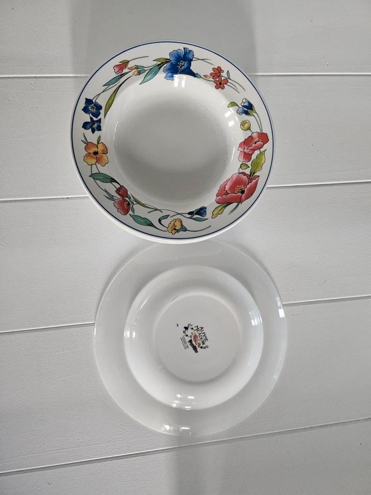 Wood & Sons Alpine Meadow Diepe Borden (5 stuks), Huis en Inrichting, Keuken | Servies, Zo goed als nieuw, Bord(en), Overige stijlen