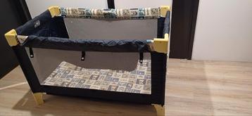 Camping bedje met extra matras beschikbaar voor biedingen