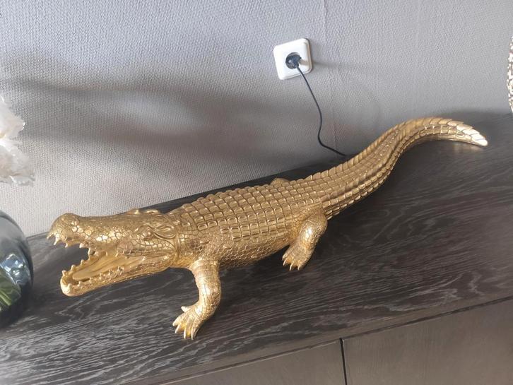 Krokodil beeld goud Eric Kuster stijl, Verzamelen, Beelden en Beeldjes, Zo goed als nieuw, Dier, Ophalen of Verzenden