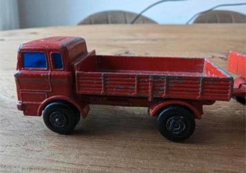 Mercedes truck + trailer van Matchbox uit 1976 beschikbaar voor biedingen