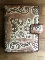 SUCCES  bruine leren agenda LIMITED EDITION 13x18 relief, Ophalen of Verzenden, Zo goed als nieuw