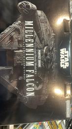 Starwars millennium Falcon schaal 1/72 Bandai Revell 1206, Ophalen of Verzenden, Nieuw, Actiefiguurtje