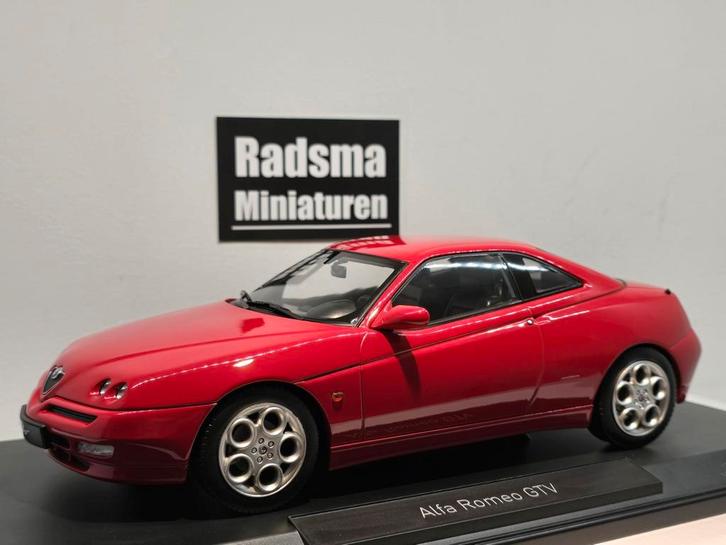 Alfa Romeo GTV 2.0 Twinspark - rosso - 1:18 Norev Limited, Hobby en Vrije tijd, Modelauto's | 1:18, Nieuw, Auto, Norev, Ophalen of Verzenden