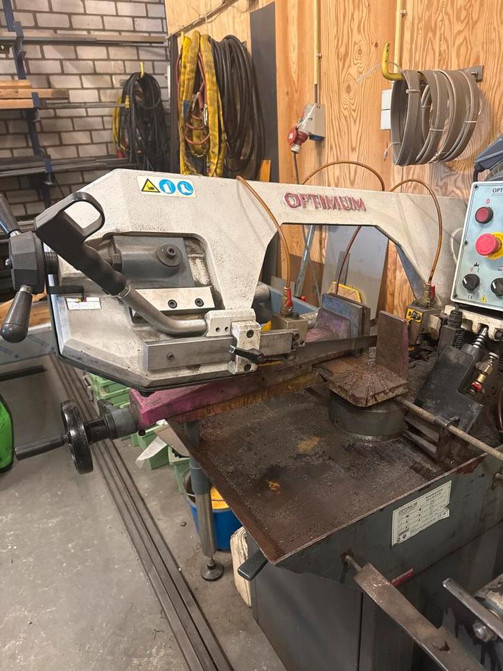 Optimum Lintzaagmachine met Rollerbaan en Extra Zagen, Zakelijke goederen, Machines en Bouw | Metaalbewerking, Ophalen