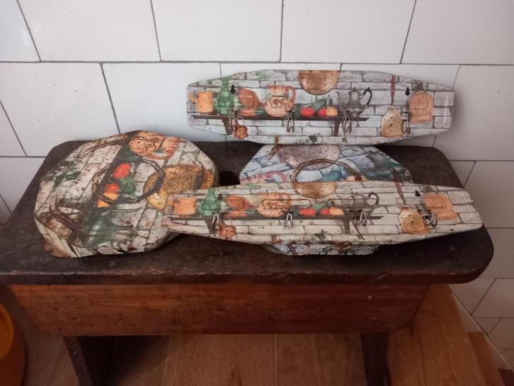 vintage pannenonderzetters en handdoekenrekjes Franse keuken, Antiek en Kunst, Curiosa en Brocante, Ophalen of Verzenden