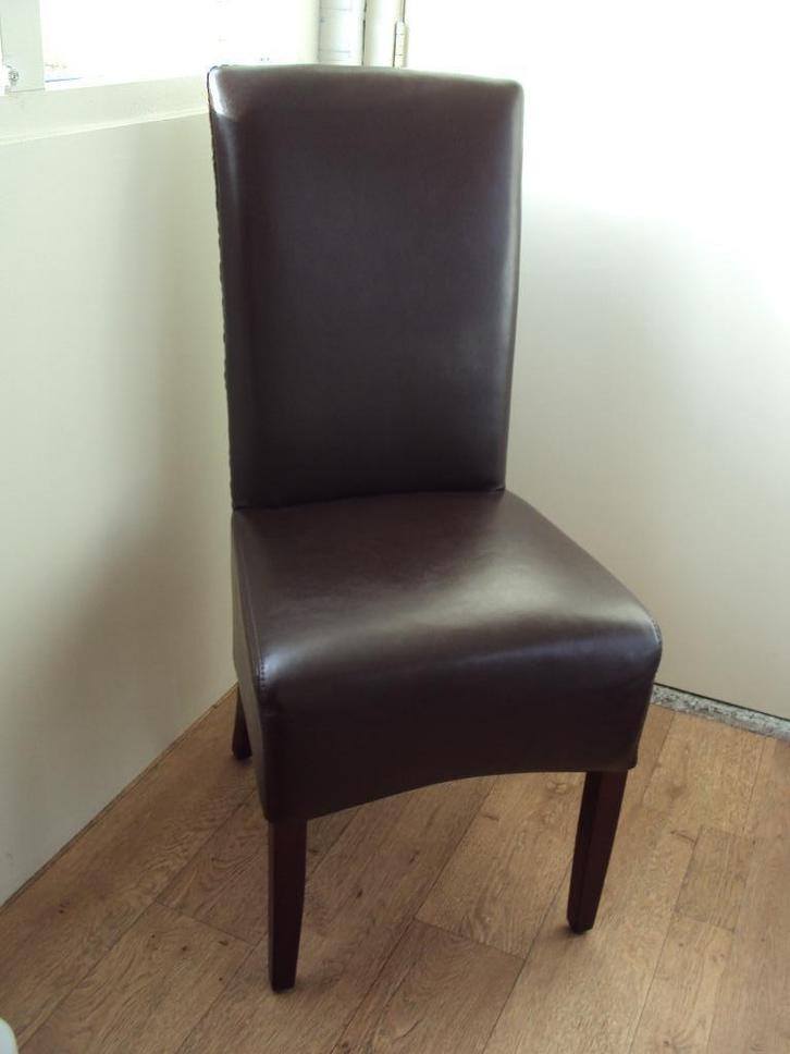 Nieuw! Stoel/Keukenstoel.Heeft geen gebruikssporen!Echt leer, Huis en Inrichting, Stoelen, Nieuw, Leer, Ophalen of Verzenden