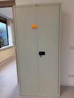 Stalen kast met legborden, Ophalen, In hoogte verstelbaar, Gebruikt