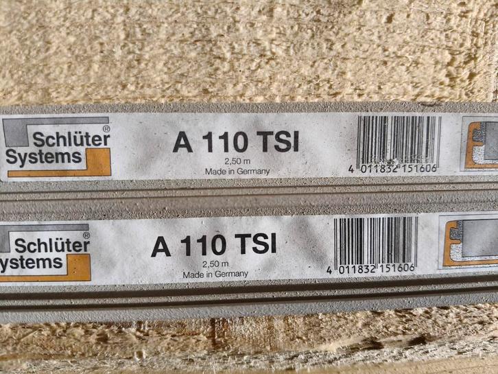 2 stuks Schlüter A110-TSI tegelprofiel - Nieuw, Doe-het-zelf en Verbouw, Tegels, Nieuw, Overige typen, Overige materialen, 60 cm of meer