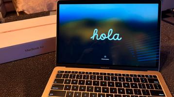 Macbook Air Retina 13 inch 8gb 256gb Goud beschikbaar voor biedingen