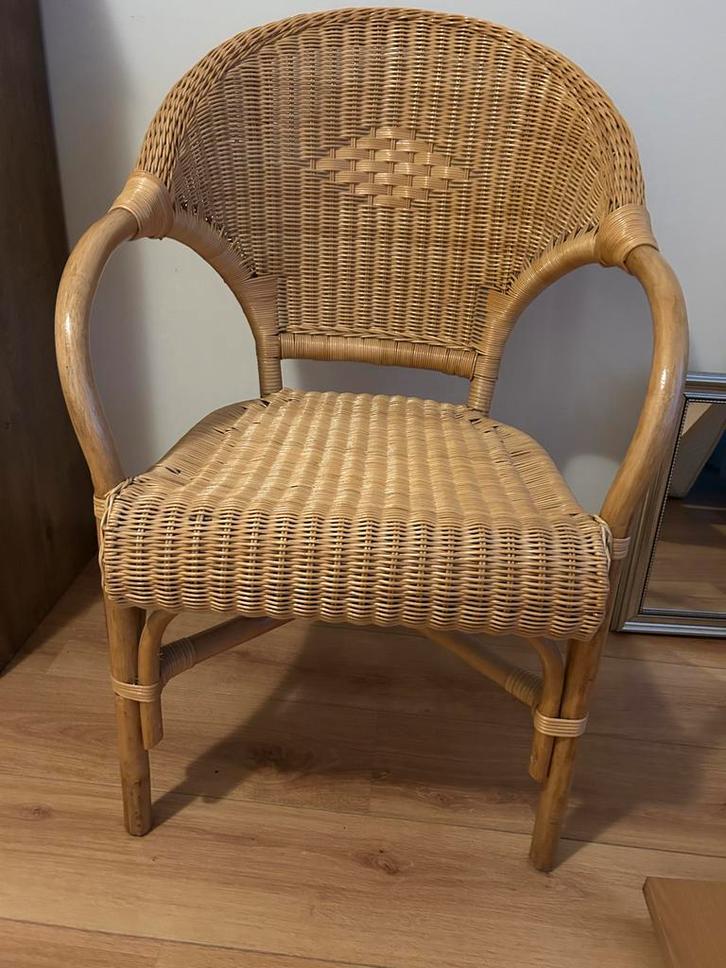 Vintage Rotan Stoel met Armleuning, Huis en Inrichting, Stoelen, Gebruikt, Eén, Riet of Rotan, Bruin, Ophalen