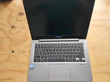 laptop Asus 14" zilverkleur beschikbaar voor biedingen