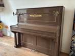 Oude piano uit 1870, Muziek en Instrumenten, Piano's, Ophalen, Zo goed als nieuw, Bruin