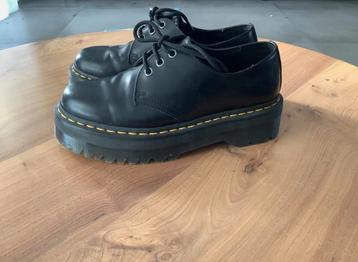 Zwarte Dr. Martens Plateau Schoen - Maat 40 beschikbaar voor biedingen