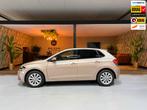 Volkswagen Polo 1.0 TSI Highline Garantie Carplay Virtueel D, Auto's, Volkswagen, Gebruikt, Zwart, 95 pk, Bruin