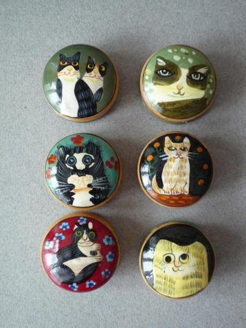 AUTHENTIC MODELS 'poezen katten' snuisterij doosjes, hout beschikbaar voor biedingen
