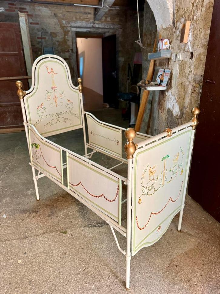 Antiek kinderledikant rond 1900, Antiek en Kunst, Antiek | Meubels | Bedden, Ophalen