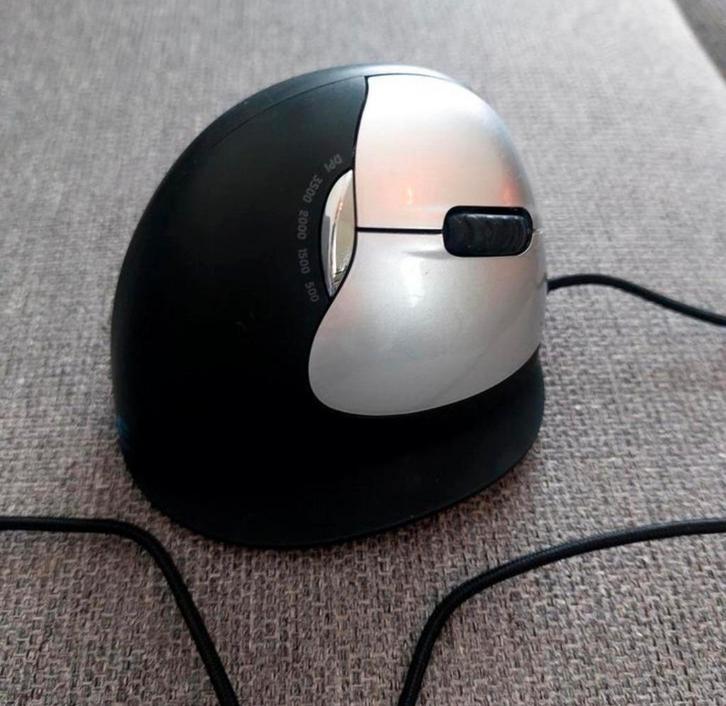Ergonomische R-Go Muis - Zo goed als nieuw!, Computers en Software, Muizen, Zo goed als nieuw, Muis, Rechtshandig, Bedraad, Ergonomisch
